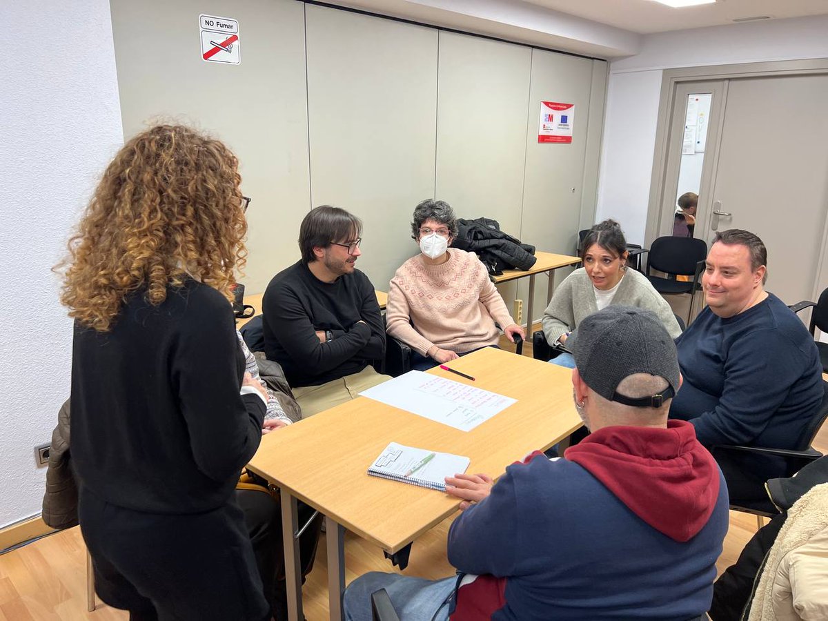 PlenaMadrid's tweet image. 🔛 ¡Nuevo grupo de personas con discapacidad intelectual validadoras de #LecturaFácil en marcha!

📖 Creamos un espacio de trabajo en el que hemos analizado intereses y preocupaciones para mejorar el acceso a la información de todas las personas.

✅ Trabajamos para que el mundo…