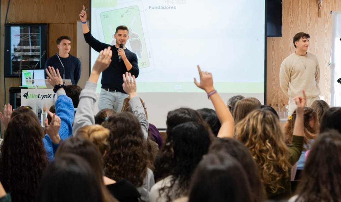 FEBiotec's tweet image. ¡INSCRIPCIONES ABIERTAS!
La competición de innovación 🧠 abierta que estabas esperando ya está aquí.
Si quieres formar parte de la próxima generación de innovadores en la ciencia 🧪, esta es tu oportunidad.
📅 29-30 de marzo
📍 La Nave, Madrid