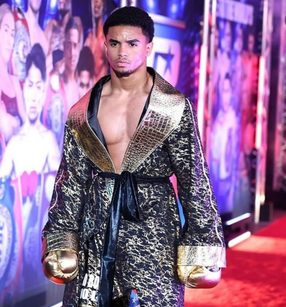 fighthooknews's tweet photo. Puerto Rican 🇵🇷 Junior Lightweight Prospect Jonathan ‘Geo’ Lopez 17-0-12 KO’s will return to the Ring this Saturday on the Tank vs Roach Undercard at the Barclays Center in Brooklyn New York live on Amazon Prime Video. #jonathanlopez #geolopez #pbcboxing #puertoricanboxing https://t.co/cCCbpvv4R1