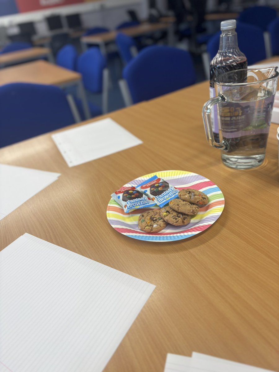 IrvineLgbt's tweet photo. Huge thanks to the young people of Pride group for attending a focus group today with @JenLaw 🏳️‍🌈 
#Support #Celebrate #Makingchanges #Pupilvoice 💜 https://t.co/4c5P6C1zUu