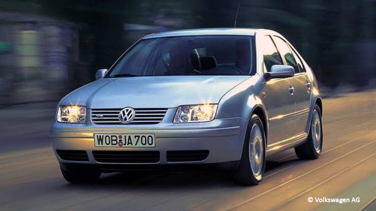 Herkese merhaba. Hali hazırda Volkswagen Bora sahibiyim. Aracımı satıp, model yükseltmek istiyorum. Ortalama 550.000 ₺ bandında; Dizel, sedan, manuel ve hız sabitleme olacak şekilde ne önerebilirsiniz? Teşekkürler.