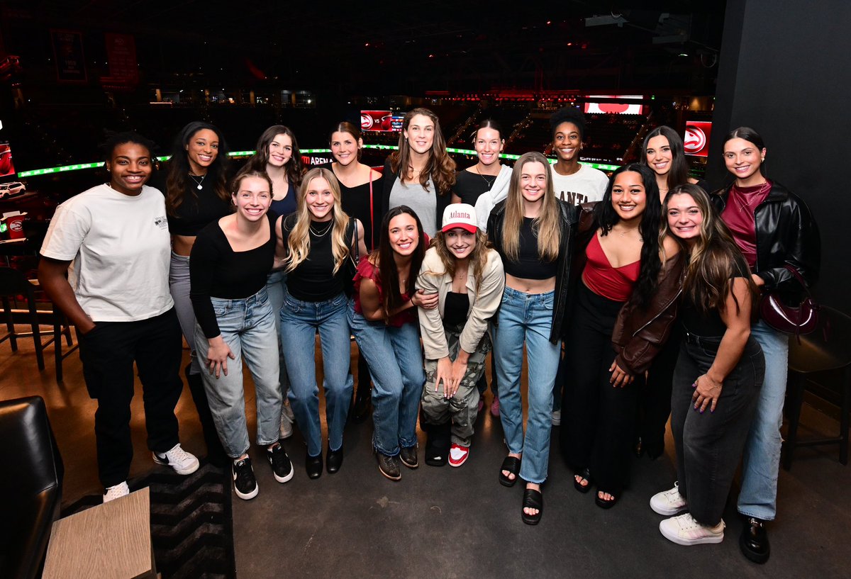 Vibe 🤝 Hawks

#AtlantaVibe | #ThatsOurVibe