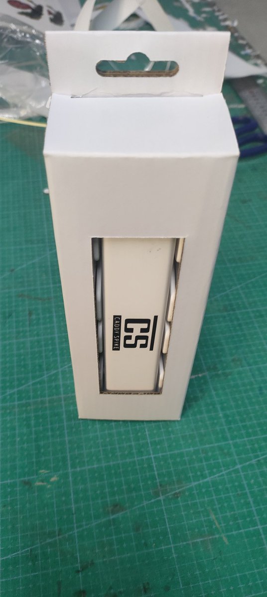 CaddySpike's tweet image. The packaging is coming along great and all that’s needed now is the final design work.  Baby steps! #CaddySpike #SpikeOn #WorryOff #Golf #Golfgear #golfing @CaddySpike