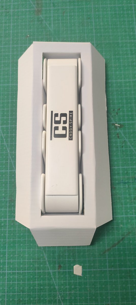 CaddySpike's tweet image. The packaging is coming along great and all that’s needed now is the final design work.  Baby steps! #CaddySpike #SpikeOn #WorryOff #Golf #Golfgear #golfing @CaddySpike