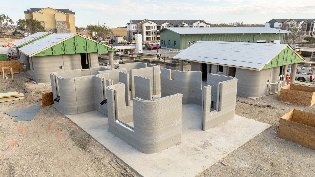 30/104 more 3D-printed homes down <a href="/mobileloaves/">Mobile Loaves & Fishes</a> Community First! Village serving Austin's underhoused. 3 more anticipated this week. #thisistheway