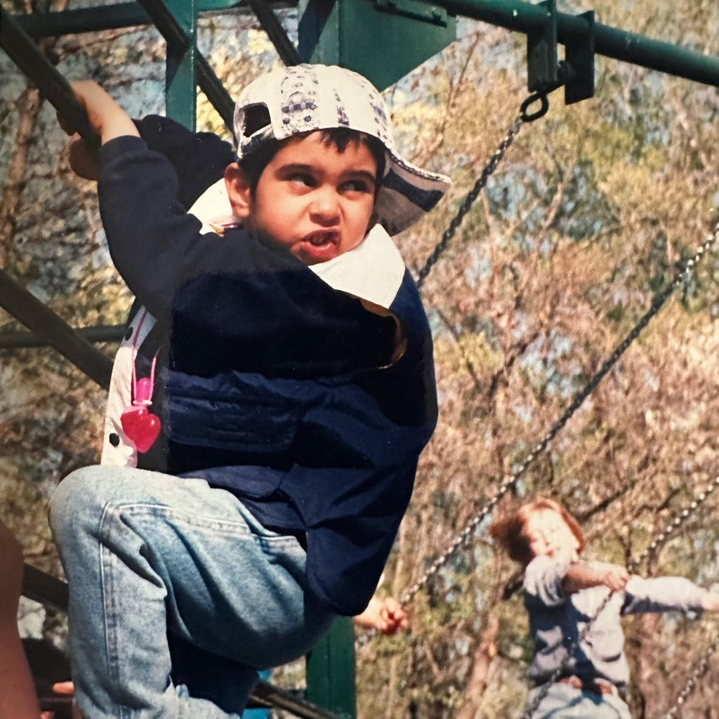 Posizioni attuali di “SOTTOMARINI” sulle varie piattaforme 

iTunes - #31
Amazon Music - #42
Apple Music - #74*
Shazam - #85*
Spotify - #172

*peak