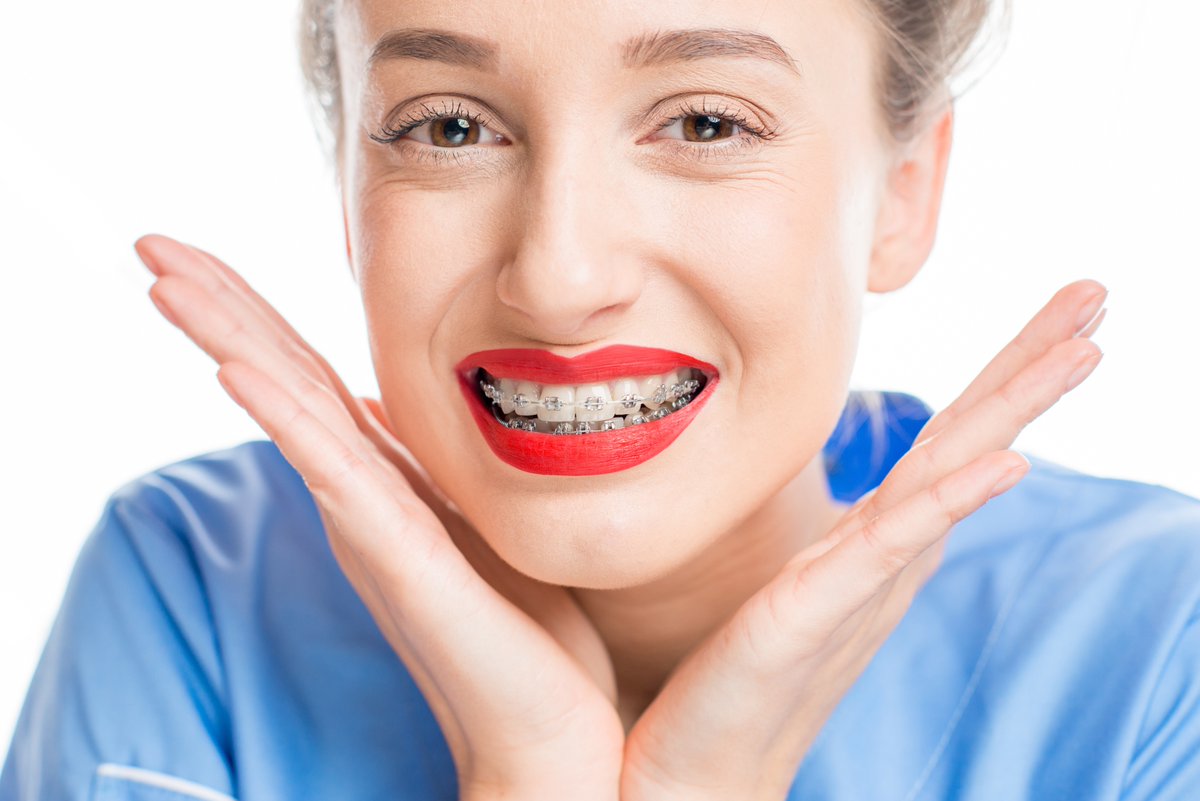 Have you wanted to get started with a straighter smile? 😁🦷 We do full orthodontic care here at our office - both braces and Invisalign! ♥😍 If you're wanting to come in for an orthodontic consultation give our office a call so we can get you on our schedule!