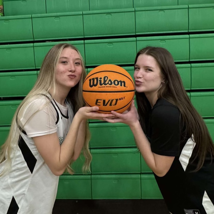 SMHSColorado's tweet photo. Hi!! My name is Hope Chavez, and I am Senior Captain of our Lady Pirates' Basketball Team. Tonight, we're celebrating our four seniors on the court, and we would love to see you guys there! Thank you for your support, and Go Pirates!! https://t.co/iPzuXxd3Zu