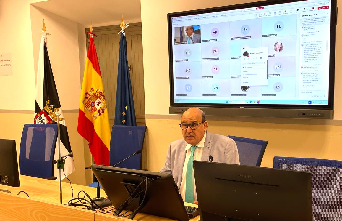 UNED Ceuta (@unedceuta) on Twitter photo Última ponencia de las Jornadas sobre Iberoamérica y África impartida por el profesor Castor Diaz, catedrático de Relaciones Internacionales de la <a href="/urjc/">URJC</a>, jornadas organizadas por <a href="/UnedCeuta/">UNED Ceuta</a> con la colaboración de <a href="/fundacionyuste/">Fundación Yuste</a> Última ponencia de las Jornadas sobre Iberoamérica y África impartida por el profesor Castor Diaz, catedrático de Relaciones Internacionales de la <a href="/urjc/">URJC</a>, jornadas organizadas por <a href="/UnedCeuta/">UNED Ceuta</a> con la colaboración de <a href="/fundacionyuste/">Fundación Yuste</a>