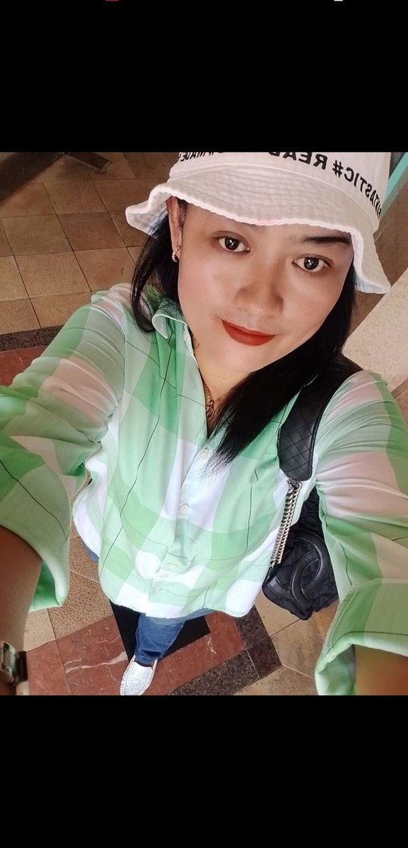 Ahh buk sodiyah istri pak rw montok banget anj uhh pengen remes tt nya terus gue crotin muka binal nya yang selalu bikin kntl crot🤤🍆💦
