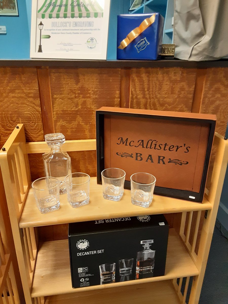 BullocksEngrave's tweet image. A peek at our showroom!

Let us help with your awards programs and personalized gift giving!

#shoplocal #Awards #engraving #BullocksEngraving