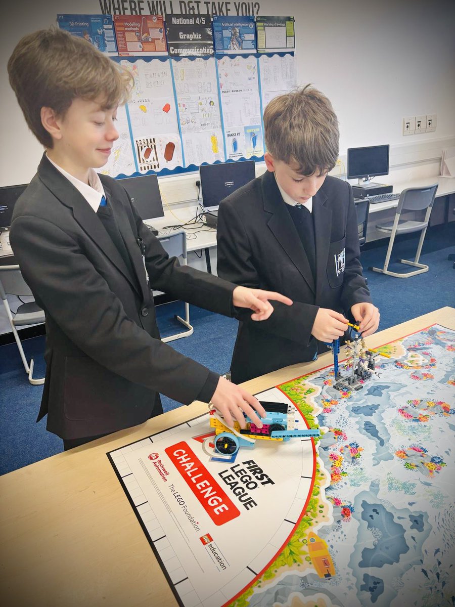 Woodfarm_STEM's tweet image. #STEM Lego Robotics pupils working hard towards their competition next month @rafyouthengage #codingsuccess @SmallpeiceTrust @STEMscotland #STEM @LEGO_Group @firstlegoleague @WoodfarmHigh