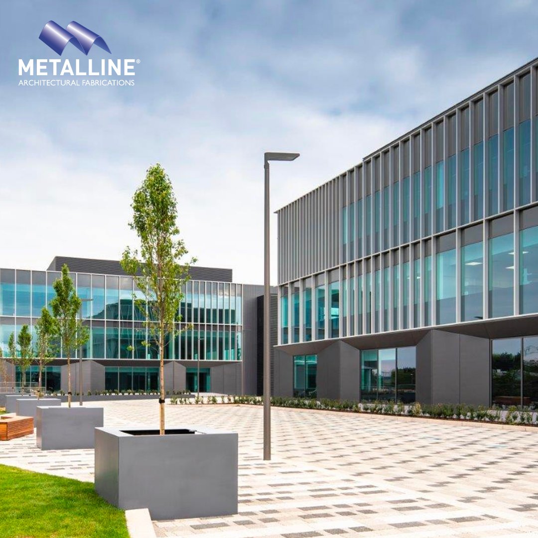 MetallineUK's tweet image. Unit 25 Cambridge Science Park boasts a sleek façade of glass, metallic panels &amp;amp; solar shading fins, with striking chamfered curtain walling at each corner. 

💻 Read more: metalline.co.uk/.../unit-25-ca…

#ArchitecturalDesign #ArchitecturalCladding #FireRatedCladding