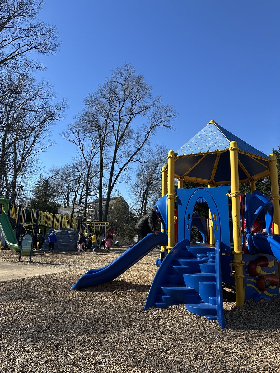 Erin Kowalevicz, NBCT (@mrskowalevicz) on Twitter photo We are all so happy to see the ☀️and these warmer temperatures!! 🌡️ 👏🏼#FunInFirst #FirstGradeRocks #APSisAwesome <a href="/RandolphStars/">Randolph ES</a> We are all so happy to see the ☀️and these warmer temperatures!! 🌡️ 👏🏼#FunInFirst #FirstGradeRocks #APSisAwesome <a href="/RandolphStars/">Randolph ES</a>