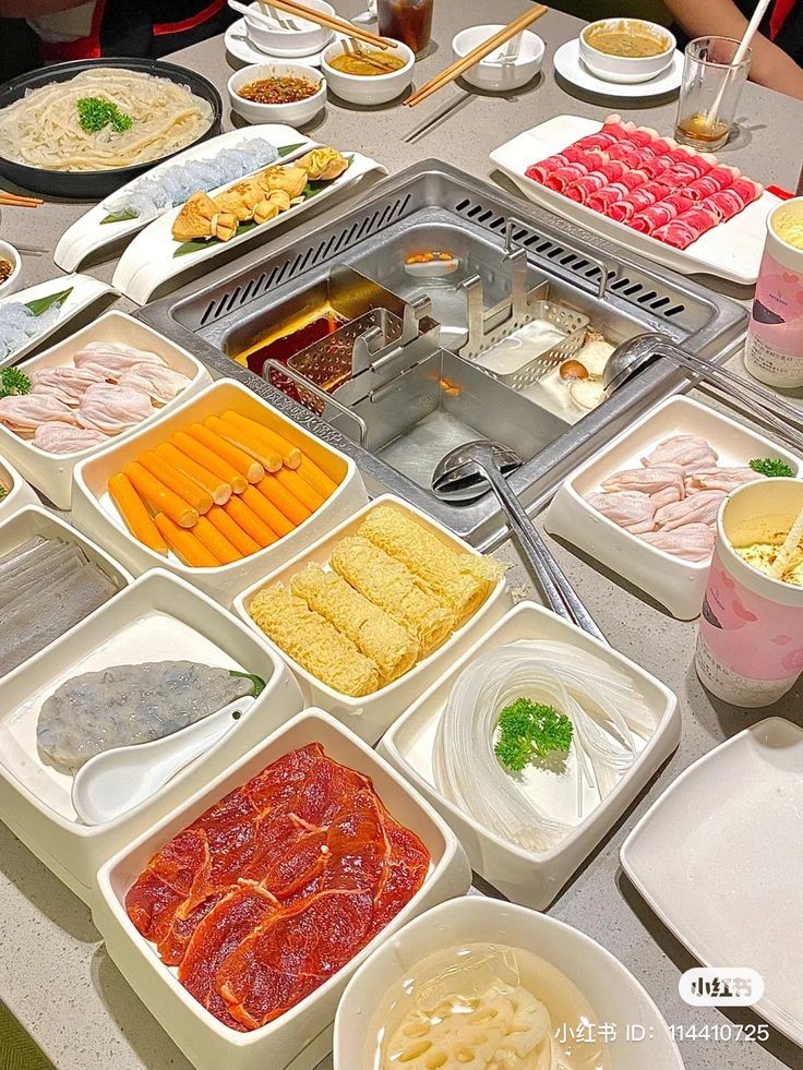 leafwinter's tweet image. ️️ ️️
️️
️️ ️️
Our Tuesday night spend well, lately been rainy so hotpot one of best food to eat. 
️️ ️️
️️
️️ ️️