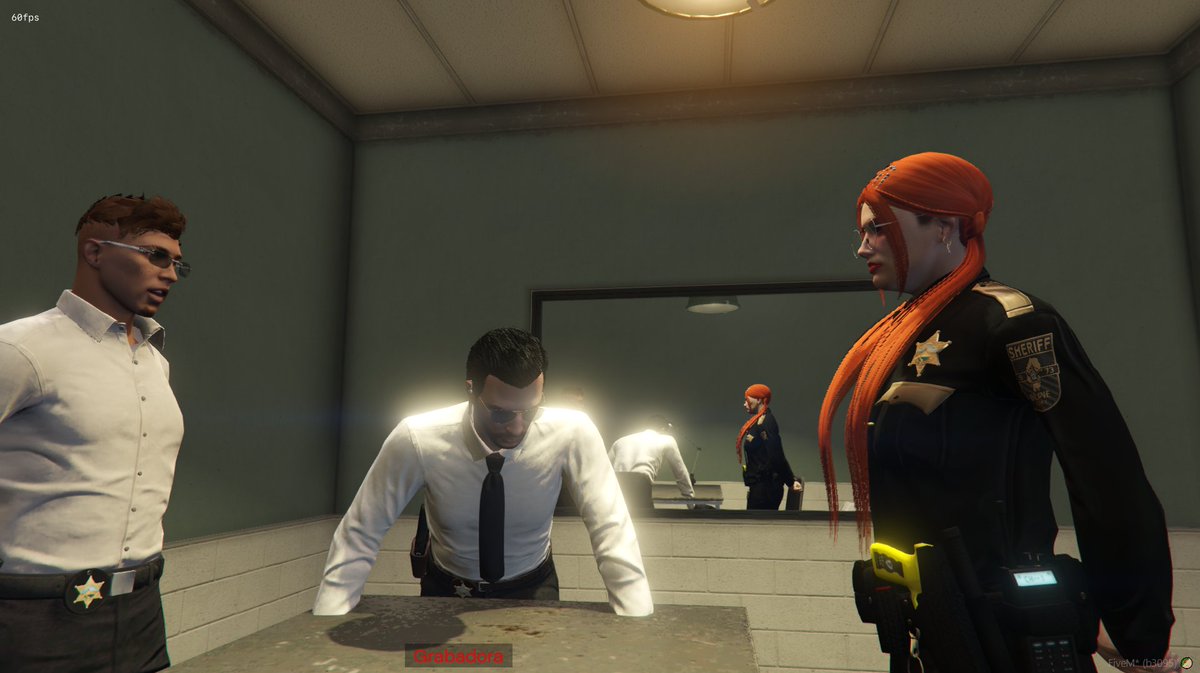 Laganetor_RP's tweet image. El directo de ayer se resume en:

- Asuntos Internos llamó a tu puerta.

- Super control de trafico mega super way de la muerte.