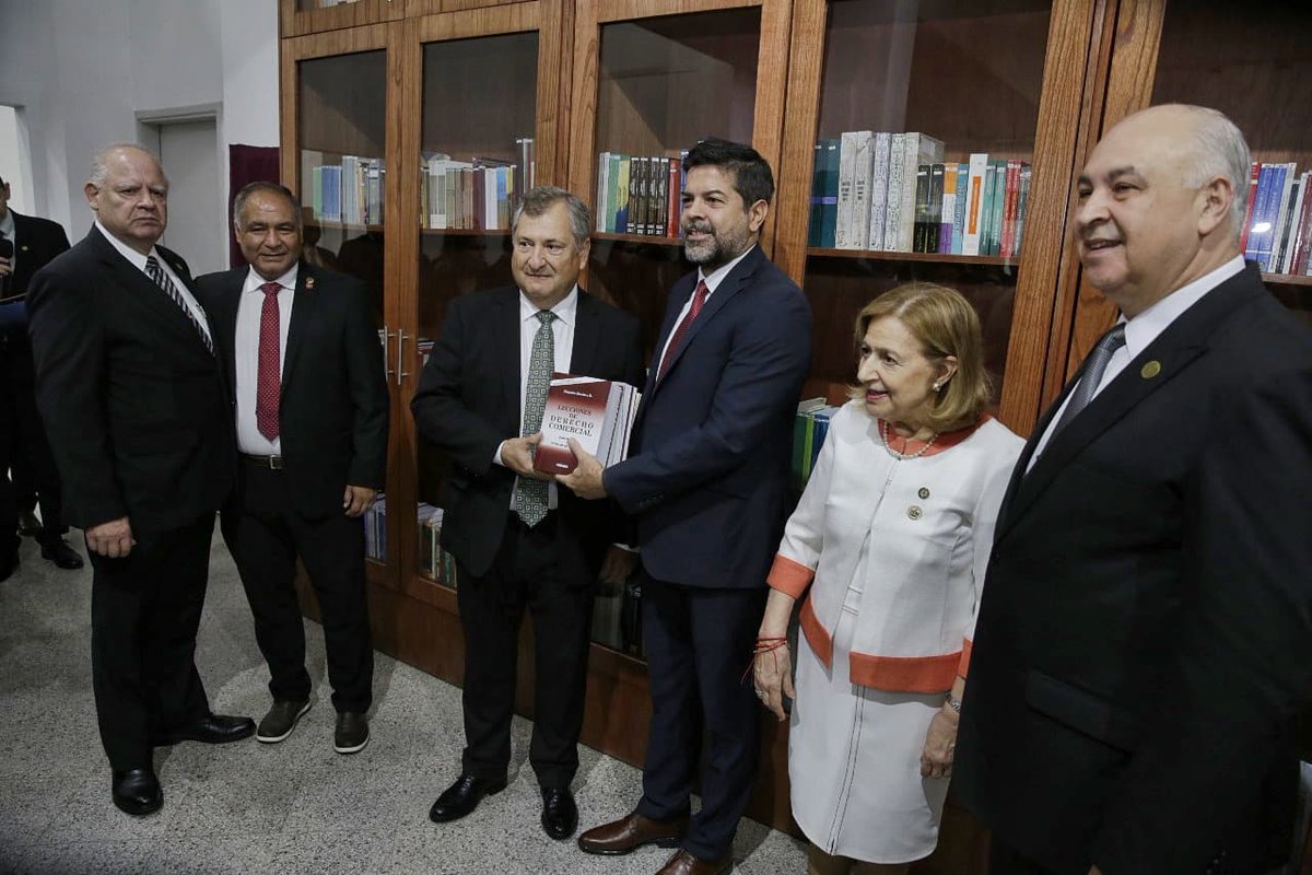 Defensa Pública Paraguay (@mdp_py) on Twitter photo El acto inaugural estuvo presidido por el Presidente del <a href="/ConsejoParaguay/">Consejo de la Magistratura (CM)</a>, Dr. <a href="/BobadillaGerar/">Gerardo Bobadilla</a>, acompañado de los miembros, Vicepresidente Dr. Gustavo Miranda Villamayor, Dra. <a href="/aliciapuchetapy/">Alicia Pucheta</a>, Ministro Dr. Eugenio Jiménez, Senador Abg. Edgar López y el Mgtr. <a href="/enriquebernipy/">Enrique Berni</a>. El acto inaugural estuvo presidido por el Presidente del <a href="/ConsejoParaguay/">Consejo de la Magistratura (CM)</a>, Dr. <a href="/BobadillaGerar/">Gerardo Bobadilla</a>, acompañado de los miembros, Vicepresidente Dr. Gustavo Miranda Villamayor, Dra. <a href="/aliciapuchetapy/">Alicia Pucheta</a>, Ministro Dr. Eugenio Jiménez, Senador Abg. Edgar López y el Mgtr. <a href="/enriquebernipy/">Enrique Berni</a>.