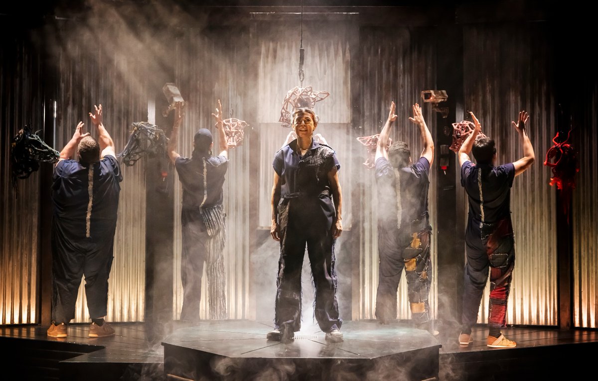 Our Animal Farm tour is taking the revolution to Leicester!
Break a leg to our amazing company on their practically sold-out week at @curveleicester, opening tonight.
Final limited seats remaining (many performances now sold out).
Check out more here: bit.ly/3Qxc63d