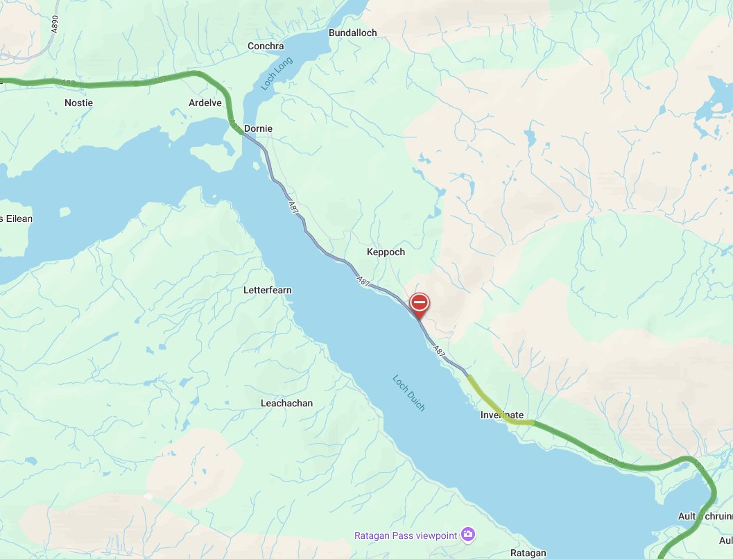 trafficscotland's tweet image. UPDATE ❗⌚ 15:03

🛣️ #A87 Inverinate

⚠The A87 remains ⛔ CLOSED⛔ in both directions at Inverinate, due to a road traffic collision. Road users are advised to use an alternative route and allow extra time for their journey.

#UseCaution on approach ❗

@NWTrunkRoads