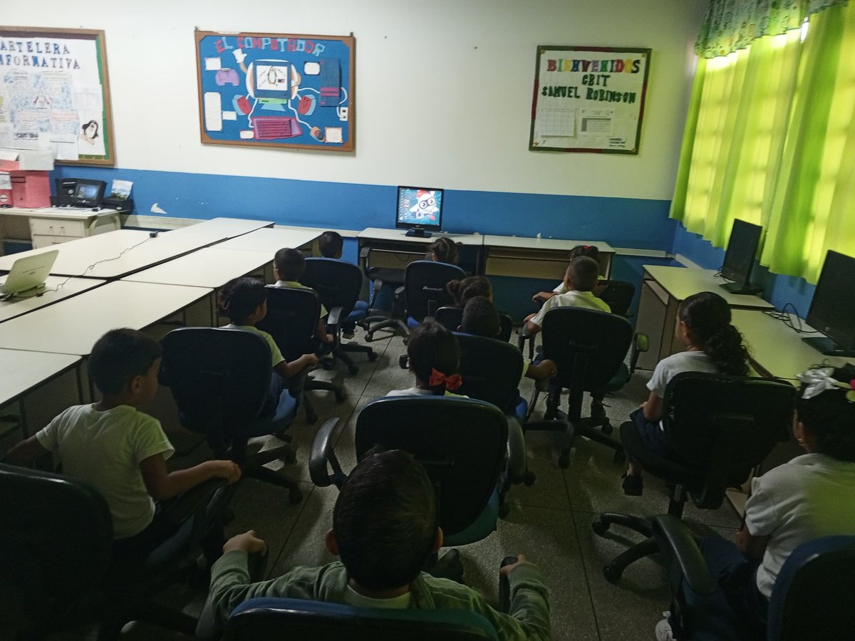 #25Feb | Atención escolar en el CBIT Samuel Robinson ubicado en el Municipio Angostura Del Orinoco a los niños de 1ro sección "A" conociendo sitios históricos de la ciudad, a través de recurso tecnológico.