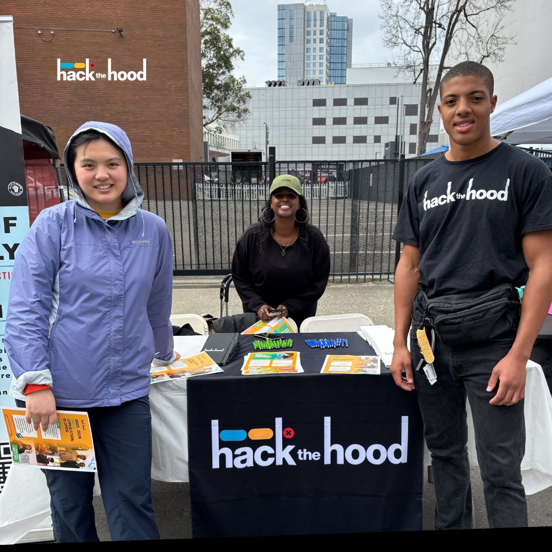 hackthehood's tweet image. Still feeling the energy from @BlackJoyParade! 🎉💻
Our booth was buzzing with conversations about tech, equity, and empowerment. A huge thank you to everyone who stopped by to connect with Hack the Hood and our incredible volunteers! 😃