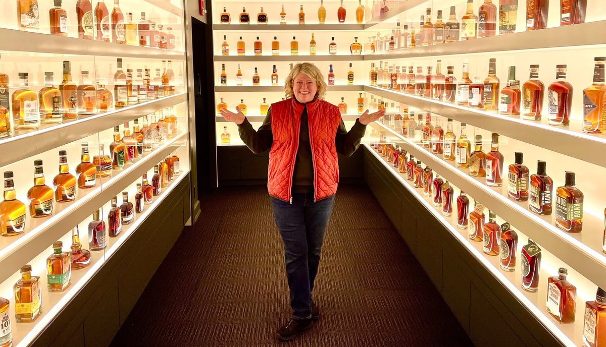 Brewserspod's tweet photo. 🥃NEW EPISODE🥇Today on Brewsers, we talk to Sara Havens. We talk about the city of Louisville, bourbon, and so much more. Follow us on instagram and twitter at Brewserspod. Like, share, review, enjoy and cheers. #brewsers #brewserspod #Enjoylife #DrinkLocal #Cheers https://t.co/yg6e6YfgC0
