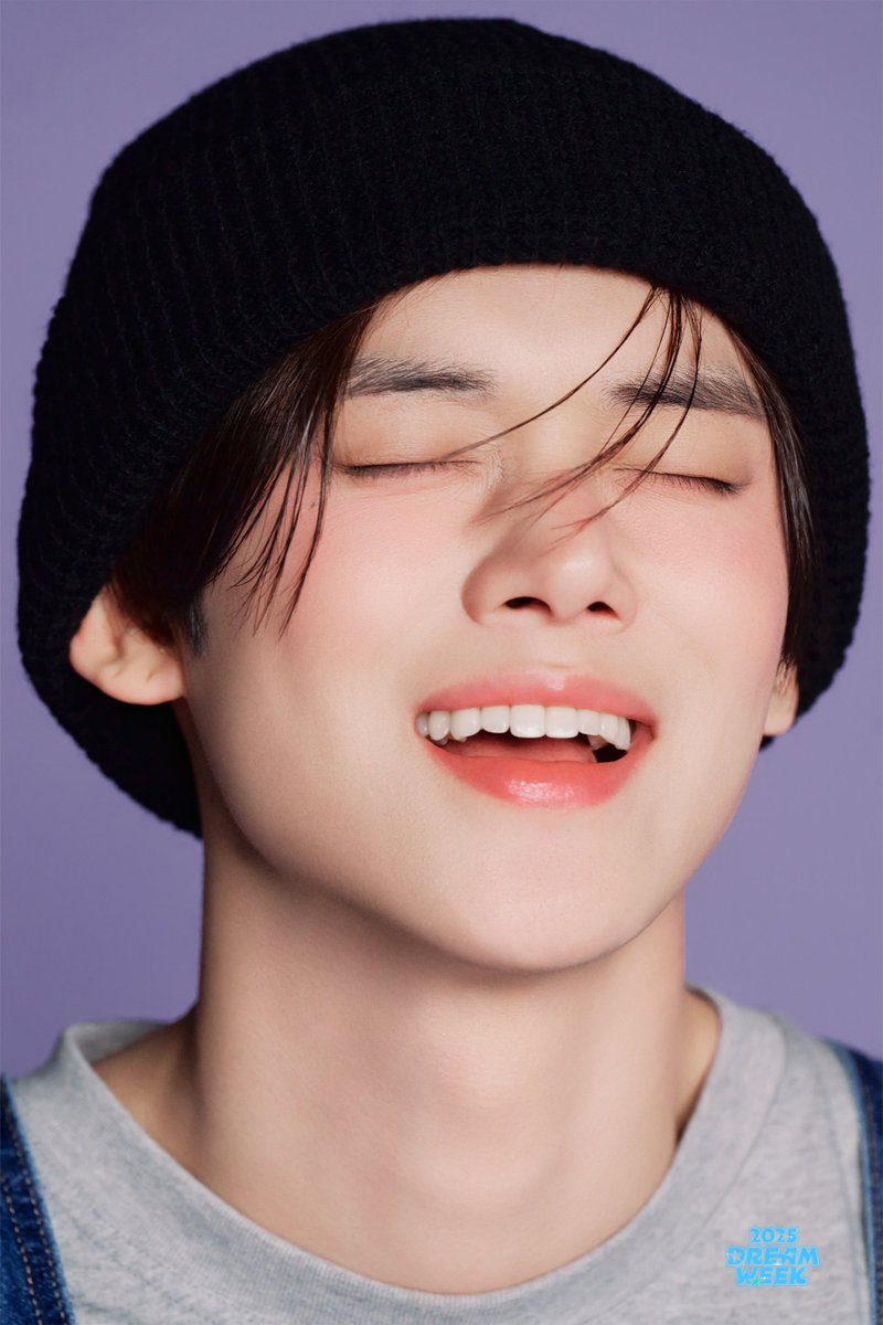 hourlyjunie's tweet photo. yeonjun with heavy blush looks the absolute prettiest https://t.co/WYtMLJ4rAo