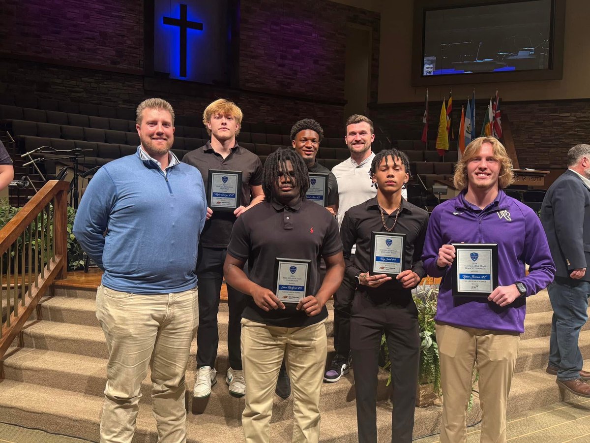Huge congratulations to the following athletes for receiving recognition on the Hometown Sports Media All Area Teams! 

Jace Radford - All LB Team
King Swint - All DB Team
Tyson Brown- Tenacity Award
Myles George - Iron Man Award
Kaleb Aker - Pulp Smash Award
