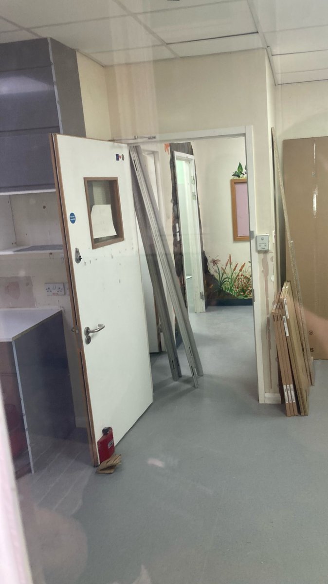 We’ve been sneaking a peek through the window to see our new scientist office and kitchen take shape 🤩 <a href="/Bham_Childrens/">Bham Children's Hosp 💙</a>