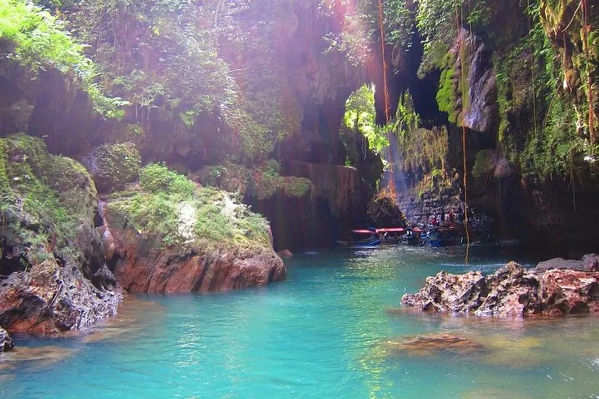 wilujeng2011's tweet photo. Escape the city chaos! 🏞️ Our Green Canyon tour package from Jakarta offers thrilling body rafting, stunning views, and a visit to a Turtle Hatchery. Book your adventure today! https://t.co/FfHnUol9TD #GreenCanyon #JakartaTour #AdventureTime https://t.co/2cczIwMl0S