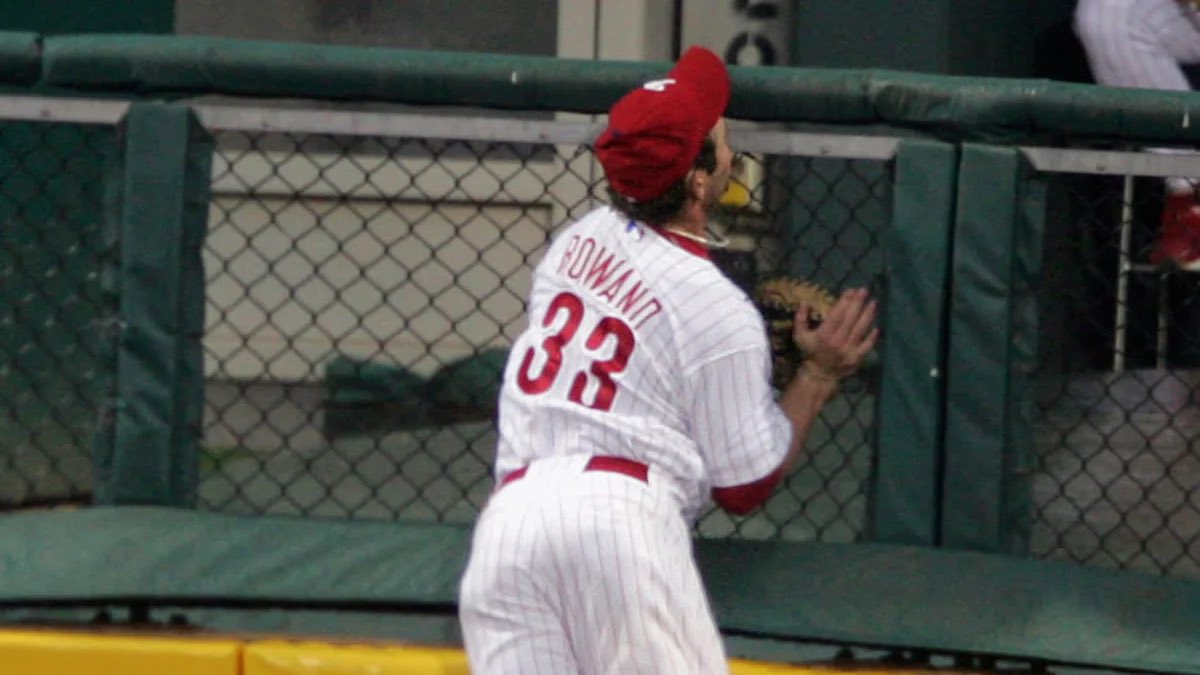 PhilaFreedomGuy's tweet photo. @Super70sSports Ok. Fair enough.
But, at least an honorable mention for grit and effort. @PhantasyCamp @Phillies #AaronRowand https://t.co/5zMPJSmAYB