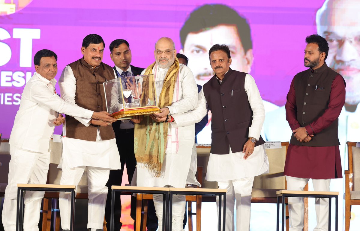 AmitShah's tweet photo. Charting a journey of economic revival under the leadership of PM Shri @narendramodi Ji, Madhya Pradesh has today made exemplary records in growth. Equipping itself with cutting-edge infrastructure, industry-friendly policies, and a vibrant workforce, Madhya Pradesh shines as a lucrative investment destination on the world map.

Interacted with the investors at the Global Investors Summit-2025, Bhopal.