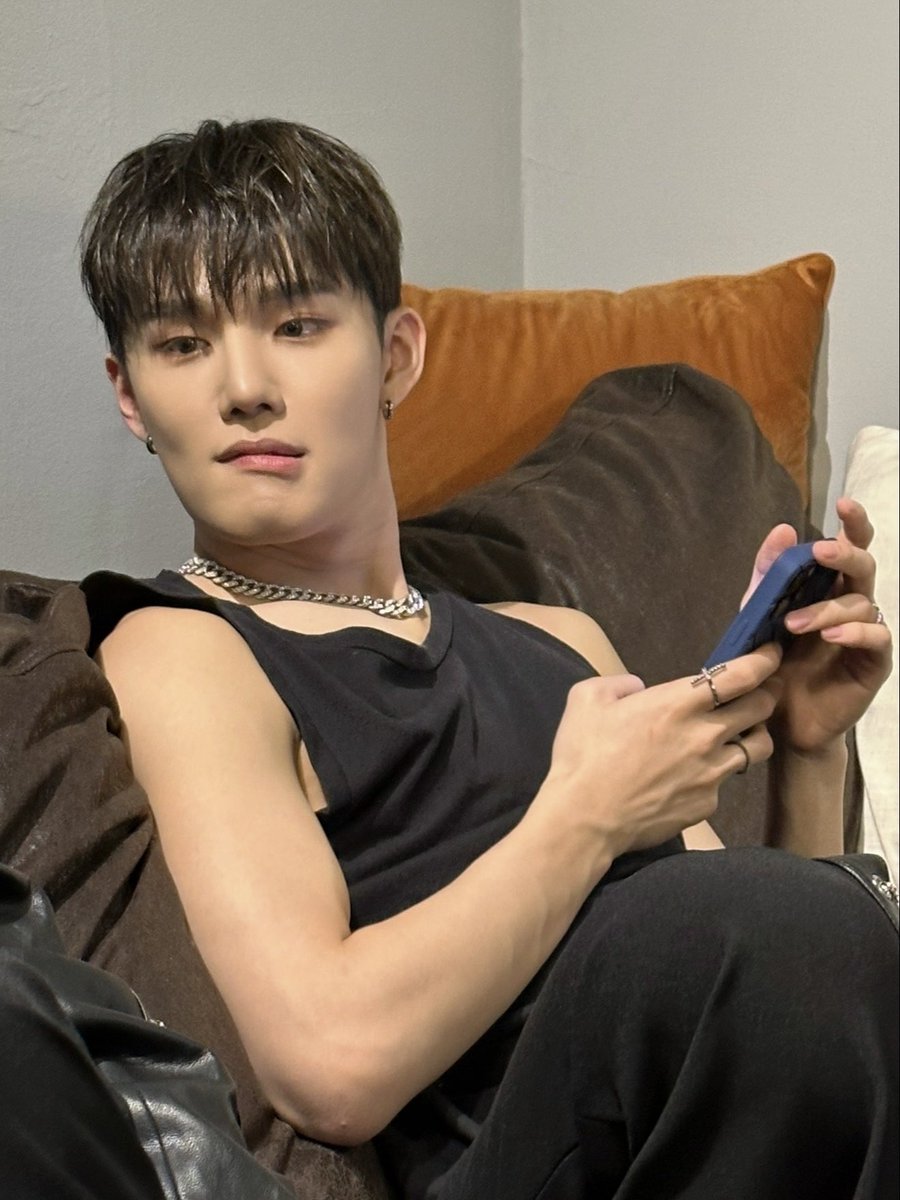 CIX_twt tweet picture