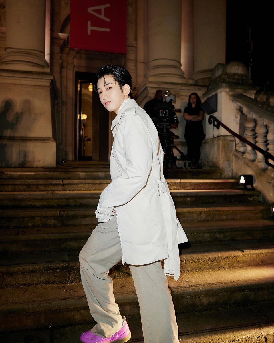 wonwooshhh's tweet photo. ang buhok zayn malik
ang mukha lee seokmin
ang damit prince edward
ang sapatos glinda the good witch https://t.co/dYCiWVYgWy
