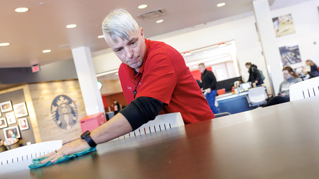 RodneyDBennett's tweet image. “I do it all for the students. I want them to feel good when they are here, that this is their home. I love seeing them grow &amp;amp; knowing that I have been a small part of their journey.” Read how Cory inspires with an unwavering dedication to serving others. news.unl.edu/article/densbe…