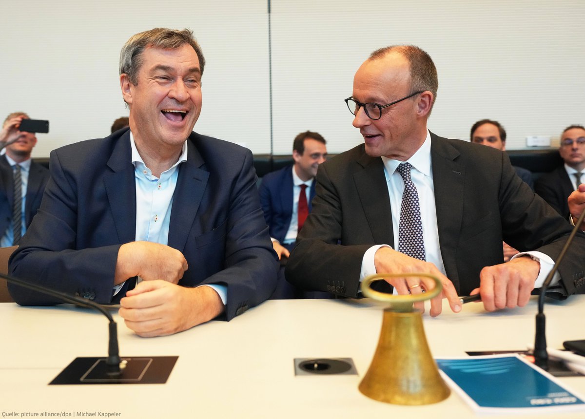 Markus_Soeder's tweet image. Herzlichen Glückwunsch an @_FriedrichMerz zur Wiederwahl! Habe ihn mit großer Freude und aus tiefer Überzeugung wieder für das Amt als Vorsitzender der @cducsubt vorgeschlagen. Damit hat er ein starkes Mandat für die anstehenden Koalitionsverhandlungen und als nächster…