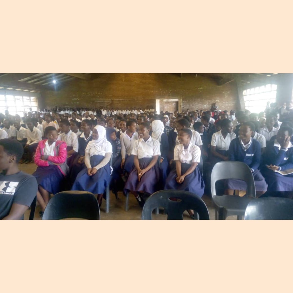 WOJAM_'s tweet photo. WOJAM inspiring future leaders at Balaka Secondary School. #WOJAM #YouthEmpowerment #YouCanDoIt! https://t.co/8Pen5NOpCt