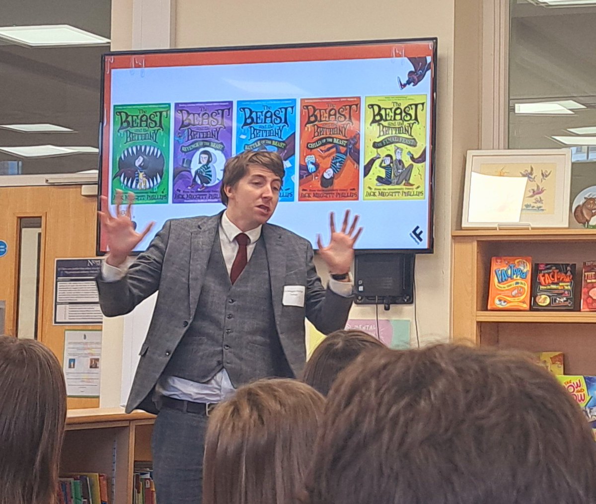 bookactivist1's tweet image. Brilliant and not remotely beastly Jack @MeggittPhillips - speaking all about the joys of author school visits- and showing children the excitement of imagination and creativity @uksla ##primarylibraries