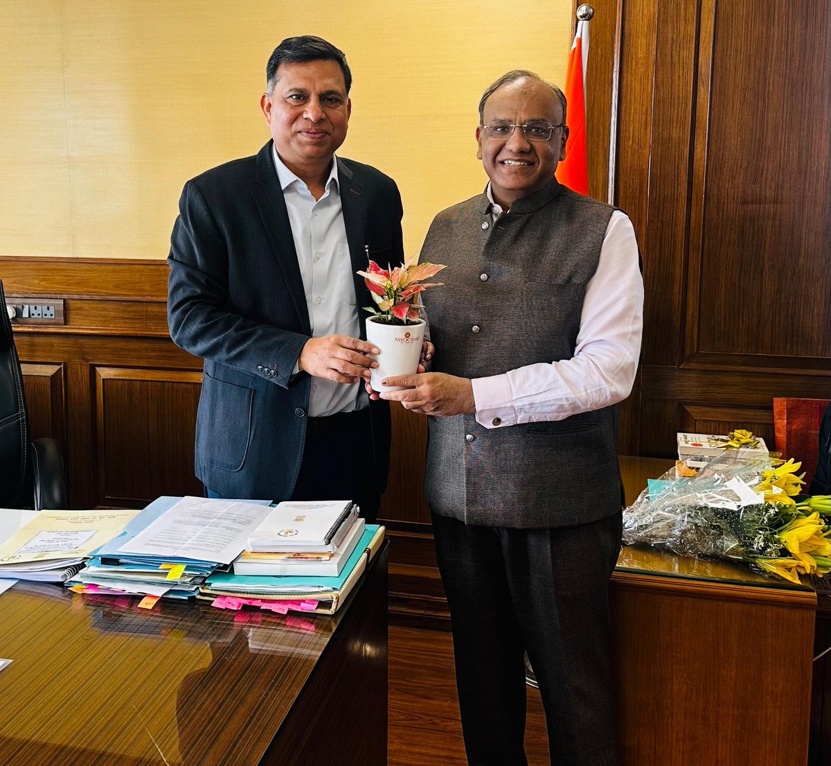 #ASSOCHAM Secretary General Mr Manish Singhal met Dr Rajneesh, Additional Secretary and Development Commissioner, MSME, to discuss key initiatives and policy interventions aimed at strengthening the #MSME ecosystem and driving sustainable growth.

<a href="/jitanrmanjhi/">Jitan Ram Manjhi</a> 

 #MSME