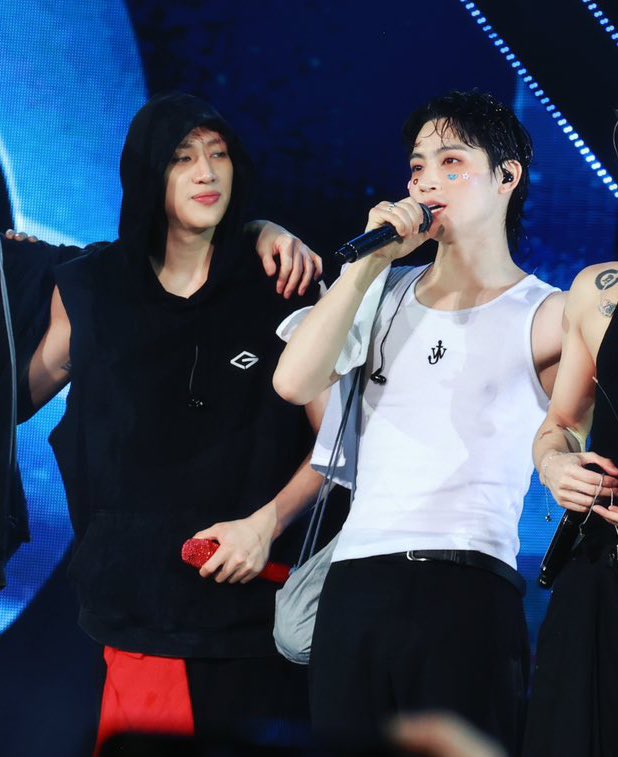 dailyBBam's tweet photo. #JAYB #BamBam #재범 #뱀뱀 https://t.co/6Esa13k1Jf