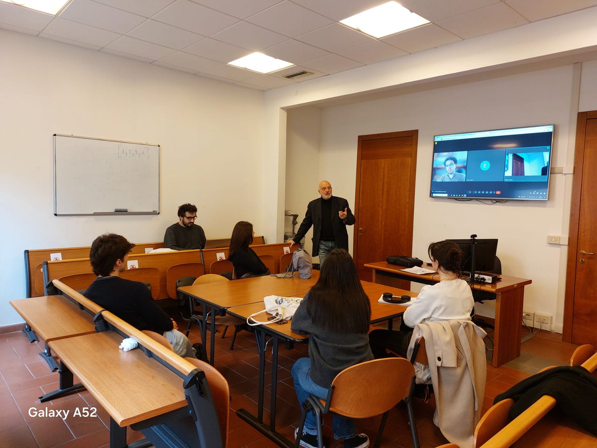 REDIRECT_Usiena's tweet image. Excited to kick off the USiena REDIRECT Lab with bright young minds from @UniSiena! 🚀 Their enthusiasm and fresh perspectives will be invaluable in promoting democratic education and empower the next generation of engaged and informed citizens. 🌍✨ #ScienceForDemocracy