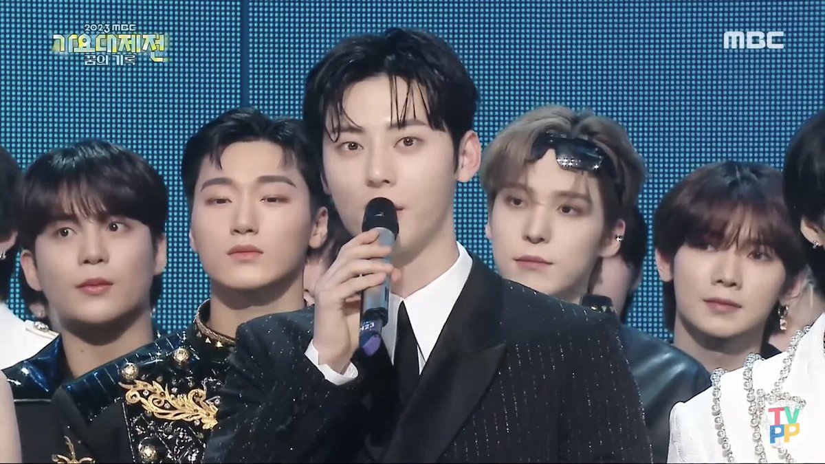 hwangbaragie's tweet photo. need more nuest ateez moments.. https://t.co/5SEETHcXR8