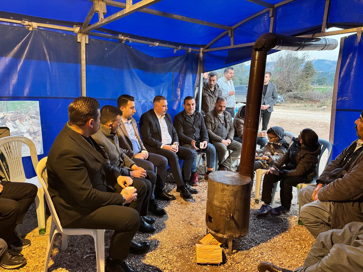 Ülkü Ocakları Çukurova İlçe Başkanımız ve Ülkü Ocakları Karaisalı İlçe Başkan Yardımcımız ile birlikte Çukurova Gençlik ve Spor İlçe Müdürü Bilal Oldaç'ın vefat eden babasının Karaisalı Merkezboztahta Köyündeki hanesinde taziye ziyaretinde bulunduk. Merhuma Allah'tan rahmet