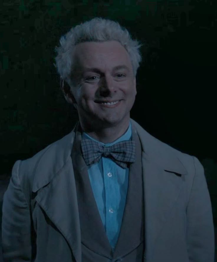 sheennxnt's tweet photo. I miss aziraphale and their faces. https://t.co/BRM5z1voTD