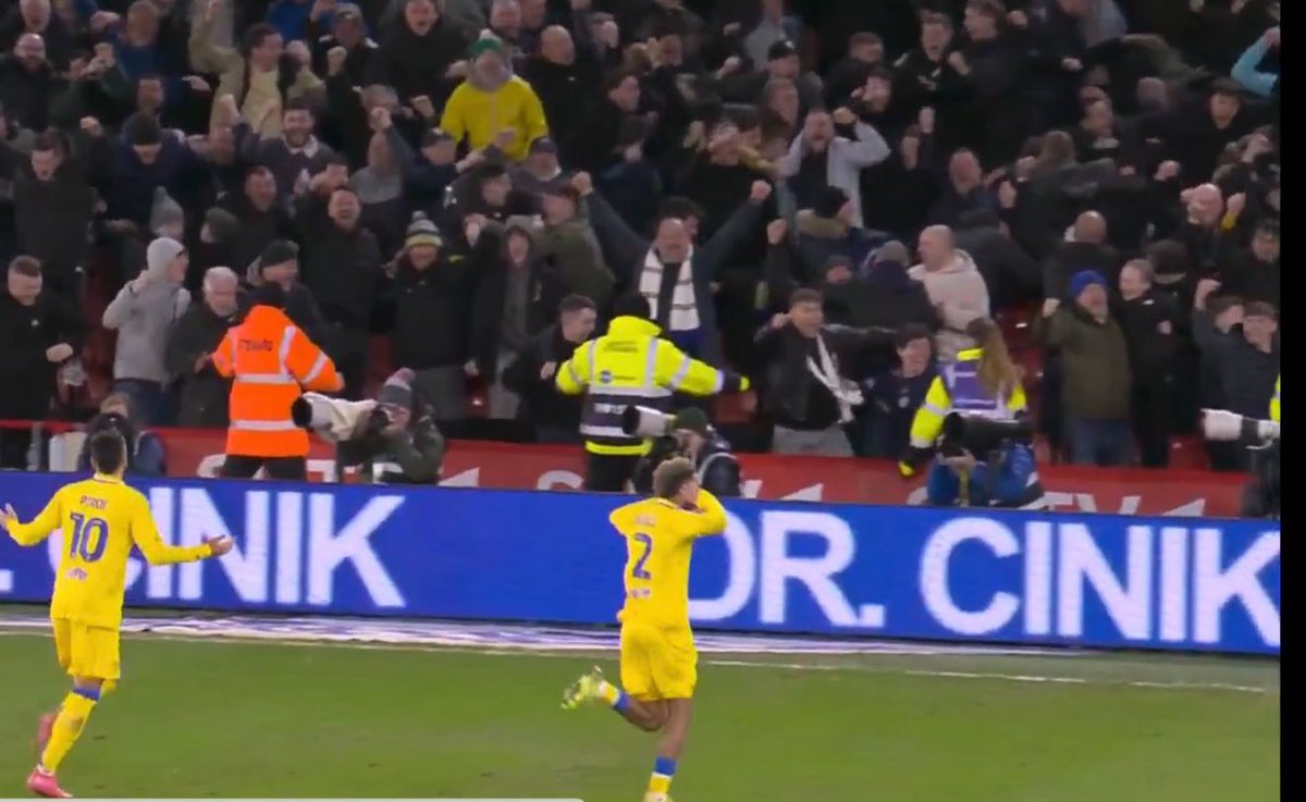 OrtaKnowBetter's tweet photo. Luke’s joined by Gilly and Big Lu to relive that special 90 mins from last night @ Bramall Lane😍
Get your comments in from
⏰ 9pm (ish)
📍 https://t.co/WPvs3V66l0
#LUFC #MARCHINGONTOGETHER #LeedsUnited #ALAW #twitterblades #SUFC #Bramall #Hamer #Bogle #Farke #Hamface #Wilder https://t.co/Ll5MwWtX2e