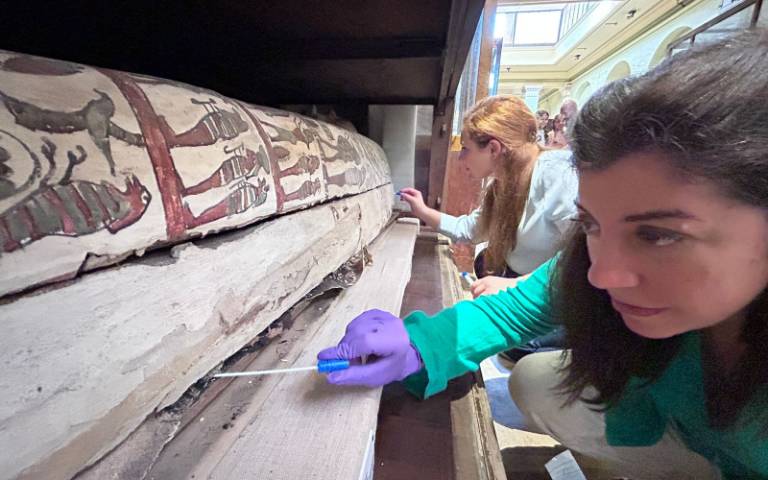 ⭕️ Ancient Egyptian mummified bodies smell ‘woody,’ ‘spicy’ and ‘sweet’, finds a new study led by researchers from UCL and the University of Ljubljana, revealing new details about mumification practices.
ℹ️ ucl.ac.uk/news/2025/feb/…