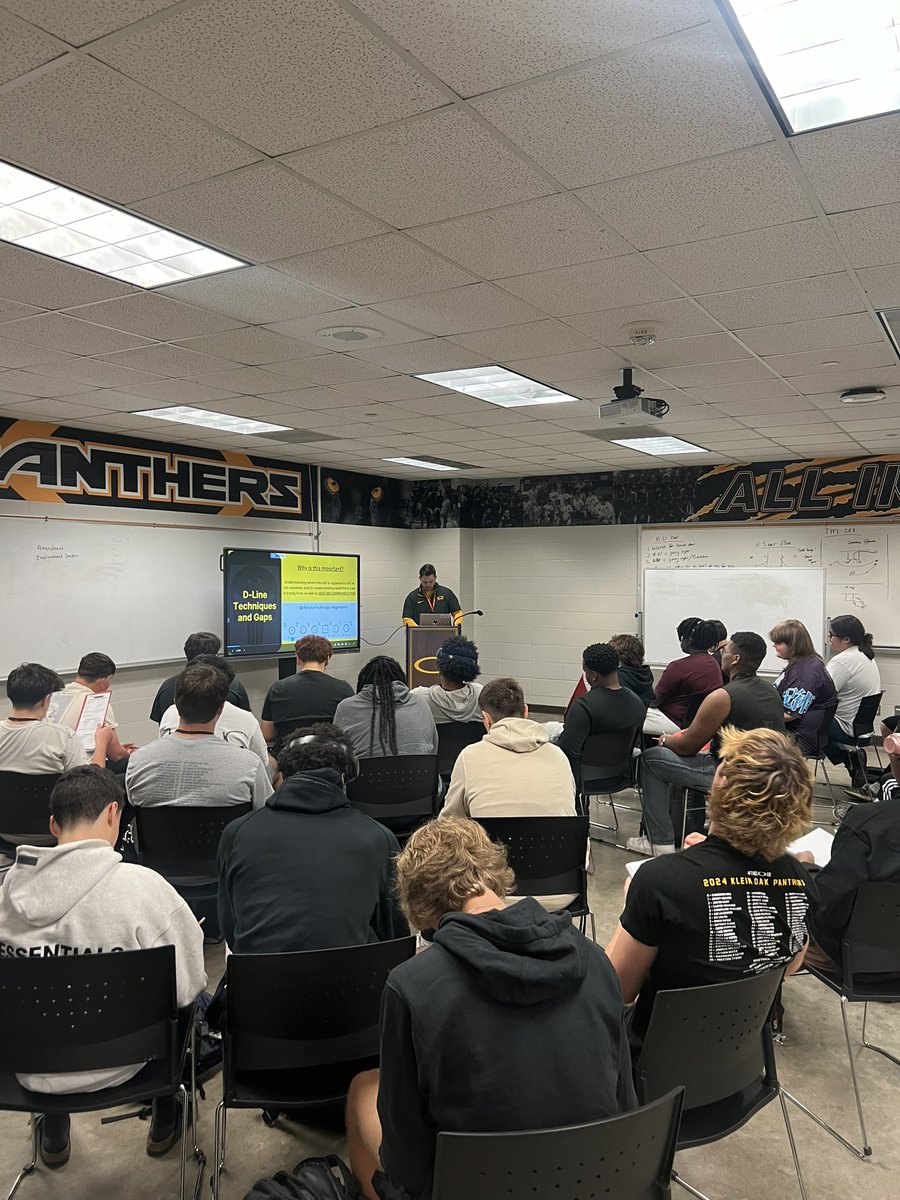 jaycob_freeman's tweet image. OL school rolling
Learning some 1 Back Power today
#Punishers