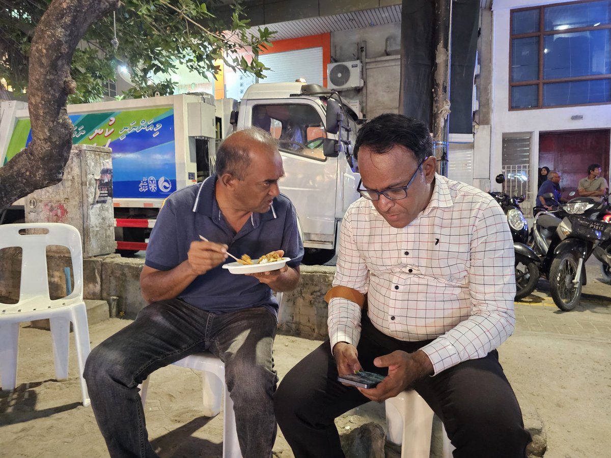 hamdhaan623's tweet photo. ޑިމޮކްރެޓުންގެ މާހެފުން
#WeTheDemocrats
@TheDemocratsMV https://t.co/HfRC90afWI