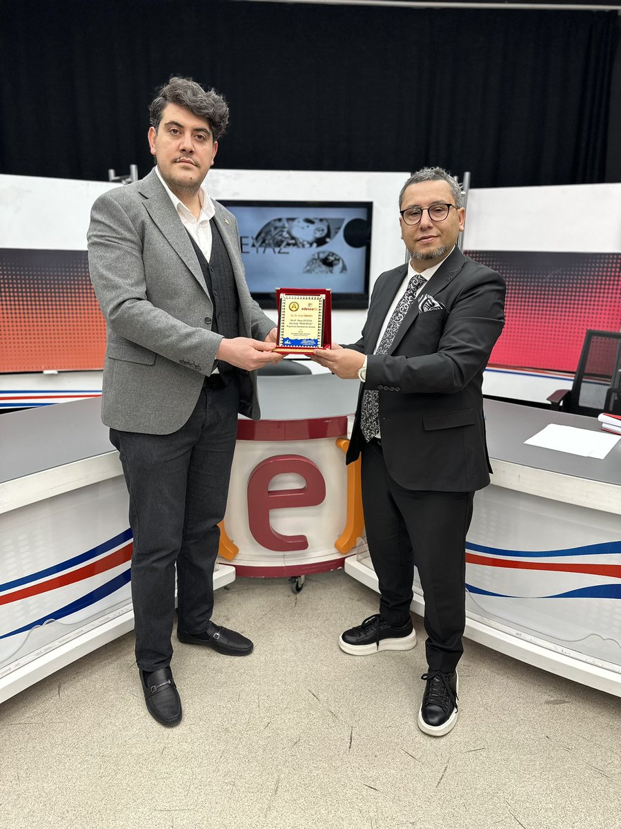 Şanlıurfa Tabip Odası Bşk. Op.Dr. Fırat Erkemen

youtube.com/live/U80LYatxg…