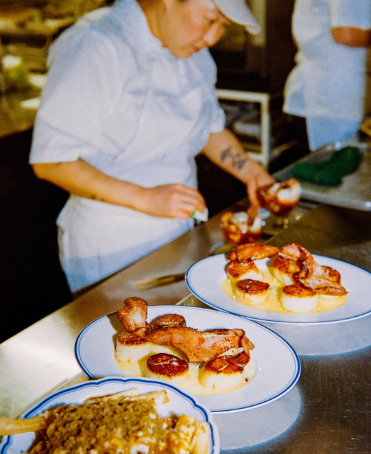 Gkpd9o-XwAEAw3O?format=png&name=small